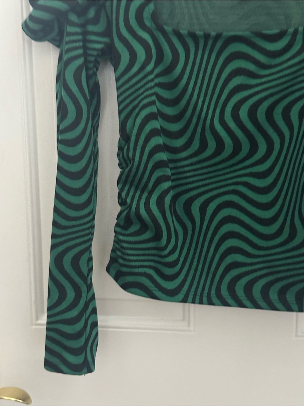 Zara Green and Black Wave-Print Puff-Sleeve Top size S - Picture 5 of 11